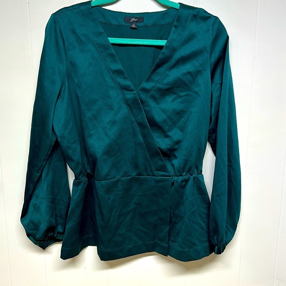J CREW Woman's Green Satin Surplice Long Sleeve Top Peplum Blouse SZ M - Picture 1 of 8
